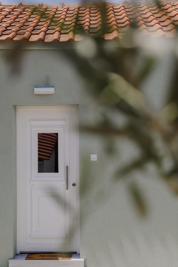 The Olive House Leilighet Néa Péramos Eksteriør bilde
